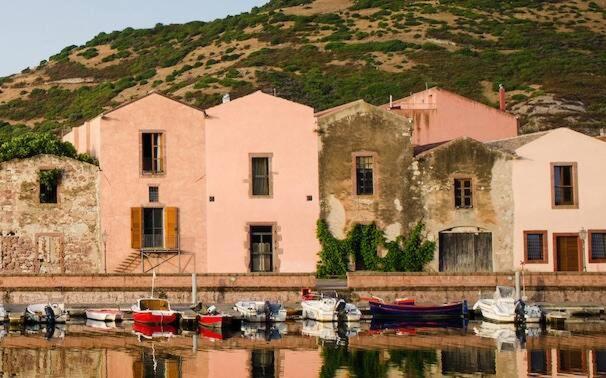 Casa A Bosa In Centro Storico Villa Exteriör bild
